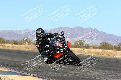 media/Feb-13-2022-SoCal Trackdays (Sun) [[c9210d39ca]]/Turn 7 Inside (1040am)/